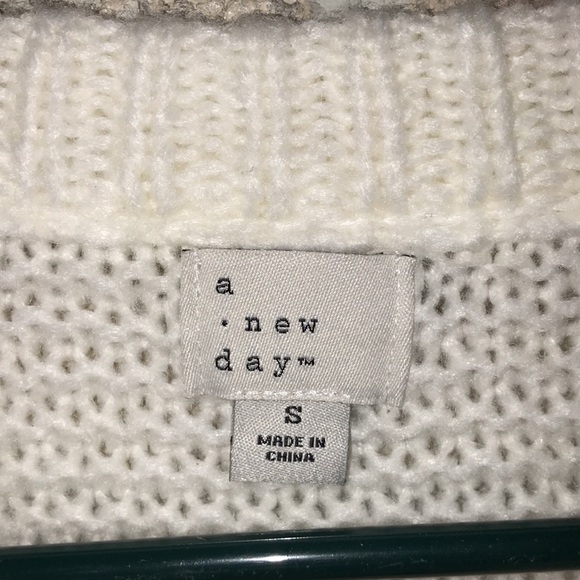 a new day Sweater - Picture 2 of 5